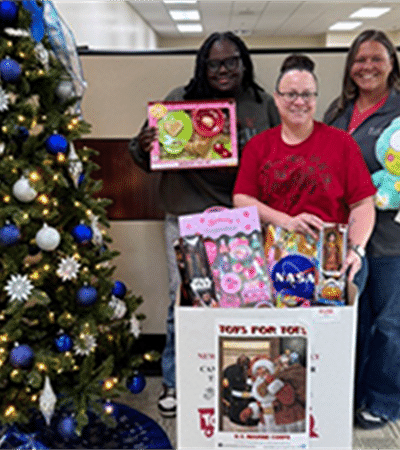 Spreading Holiday Cheer!